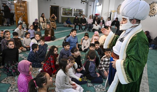 Berlin'de ramazan gelenekleri Nasreddin Hoca ve gölge oyunuyla yaşatılıyor