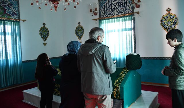 Bilecik'te Kadir Gecesi'nde 'Kadir pilavı' geleneği yıllardır sürdürülüyor