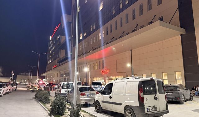 Burdur'da polisin 'dur' ihtarına uymayıp otomobille çarpışan motosikletin sürücüsü öldü