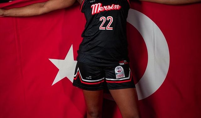 ÇİMSA ÇBK Mersin'in ABD'li basketbolcusu Burke, Türk vatandaşı oldu