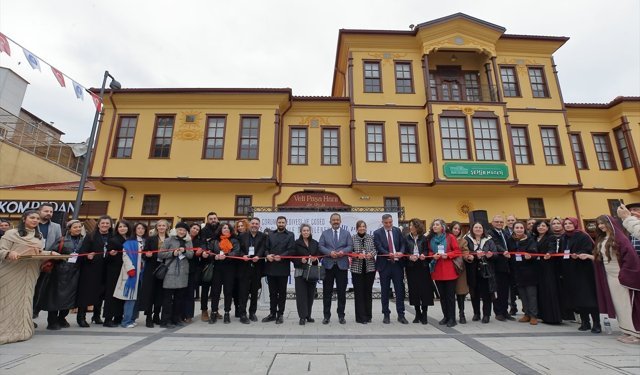 Çorum'da 'Puduhepa Resim Sergisi' düzenlendi