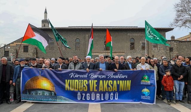Diyarbakır ve Mardin'de STK'ler Gazze'ye destek için toplandı