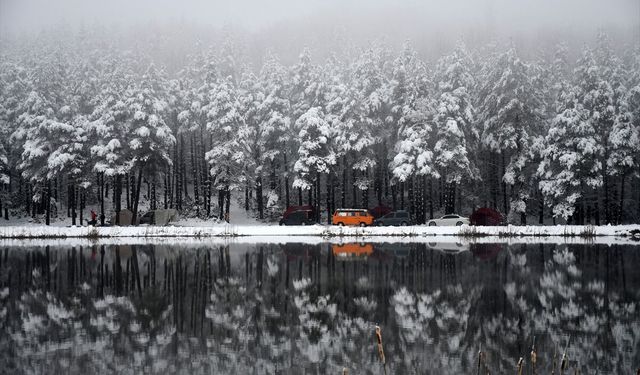 Düzce'deki Topuk Yaylası karla kaplandı