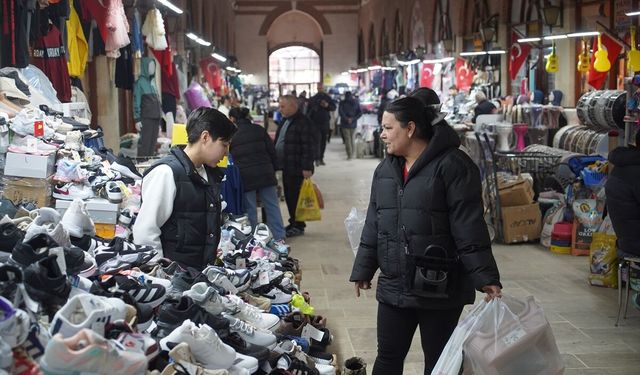 Edirne'de tarihi çarşılarda bayram hareketliliği yaşanıyor