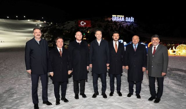 Enerji ve Tabii Kaynaklar Bakanı Bayraktar, Ergan Dağı Kayak Merkezi'ni ziyaret etti