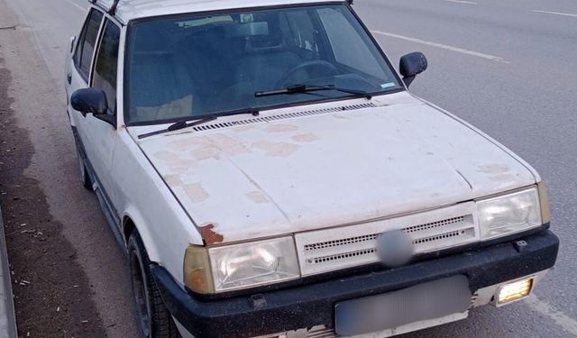 Eskişehir'de otomobili iterek çalan 3 şüpheli yakalandı