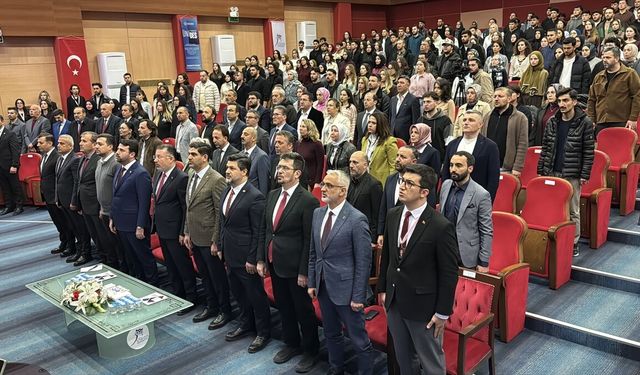 Farklı alanlardan isimler 'TEDx Karabük Üniversitesi 2026' etkinliğinde deneyimlerini paylaştı
