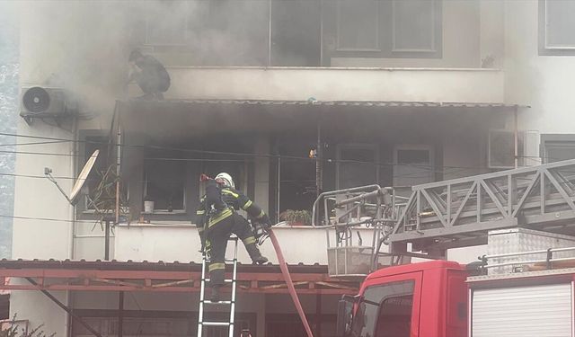 Fethiye'de evde çıkan yangın söndürüldü