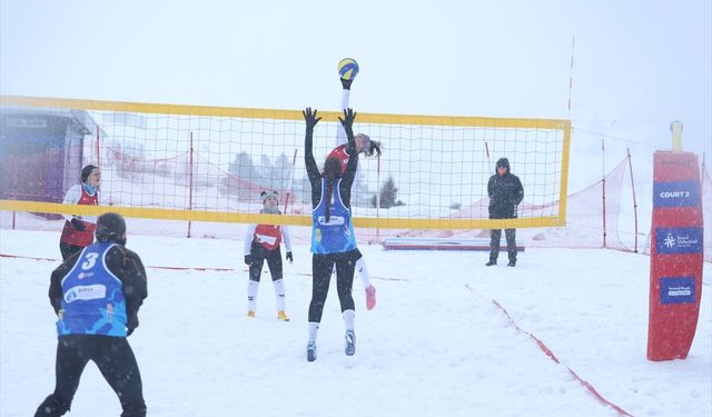 FIVB Kar Voleybolu Dünya Turu Uludağ, Bursa'da devam ediyor