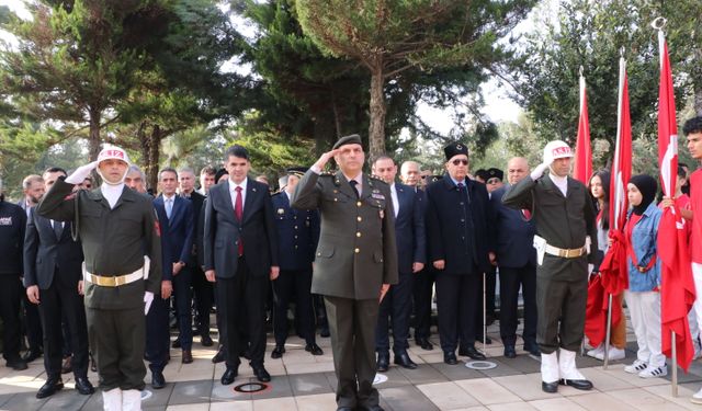 Gaziantep ve çevre illerde Çanakkale Deniz Zaferi'nin 111. yılı dolayısıyla törenler düzenlendi
