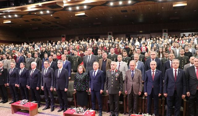 Gaziantep ve çevre illerde İstiklal Marşı'nın kabulü ve Mehmet Akif Ersoy'u anma programları yapıldı
