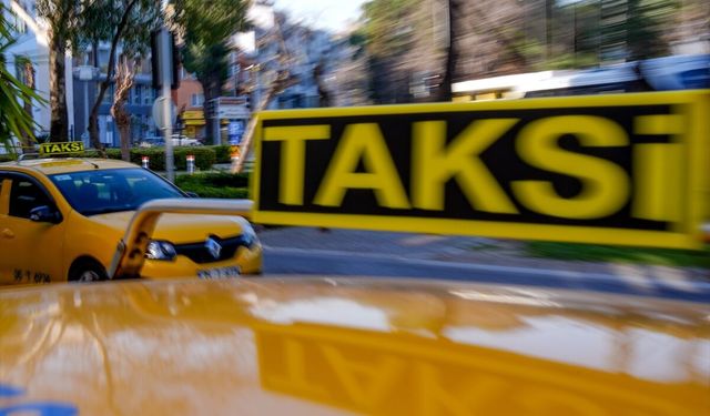 GÜNCELLEME 2 - İzmir'de ücret meselesi nedeniyle taksi şoförünü öldüren şüpheli tutuklandı