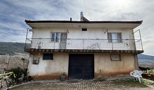 GÜNCELLEME 2 - Manisa'da bir kişi karısını, kayınvalidesini, kayınpederini ve kayınbiraderini öldürdü