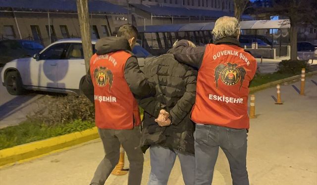 GÜNCELLEME - Eskişehir'de Atatürk'e hakaret eden şüpheli tutuklandı