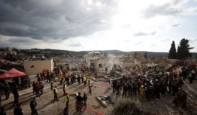 GÜNCELLEME - İran'ın İsrail'e düzenlediği füze saldırısında 8 kişi öldü