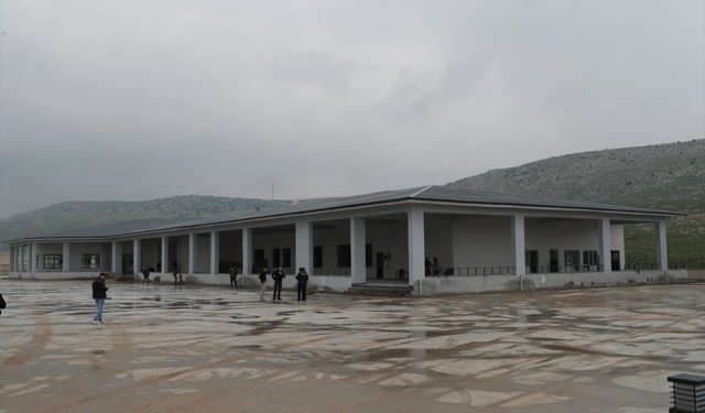 Hatay'daki Cilvegözü Sınır Kapısı'nda tır parkı inşası tamamlandı