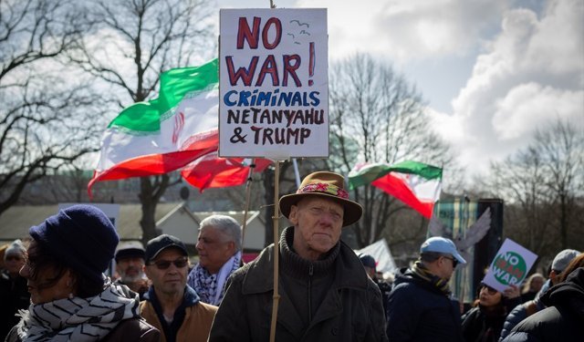 Hollanda'da, ABD ve İsrail'in İran'a yönelik saldırıları protesto edildi