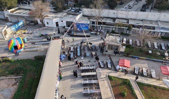 İHH, Şam'da 400 yetim ailesi için iftar programı düzenledi