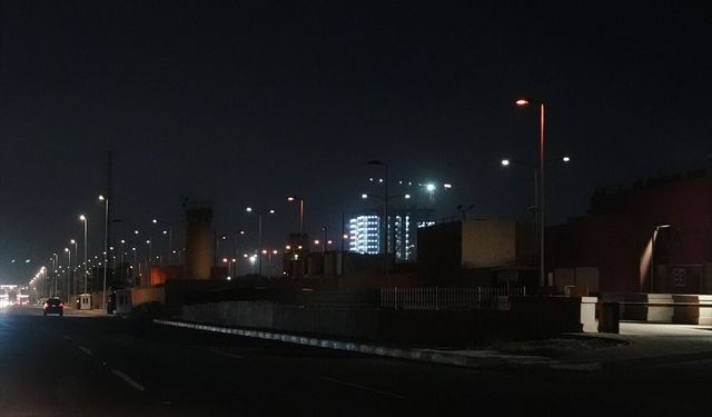 Irak'ın başkenti Bağdat'ta patlama sesleri duyuldu