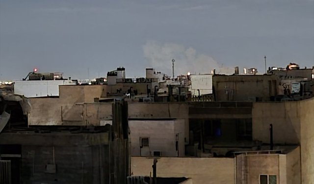 İran'ın başkenti Tahran'da patlamalar meydana geldi