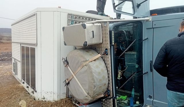 Isparta'da karavanla otomobilin karıştığı kazada 4 kişi yaralandı