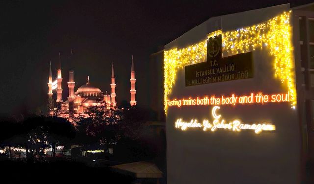 İstanbul'da bazı okullar ramazana özel süslendi