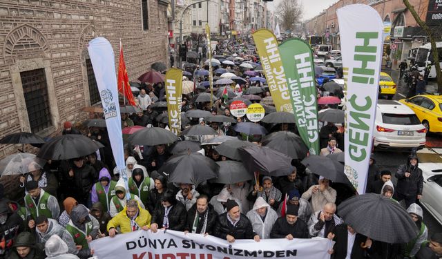 İstanbul'da İsrail ve ABD'ye yönelik protesto yürüyüşü yapıldı