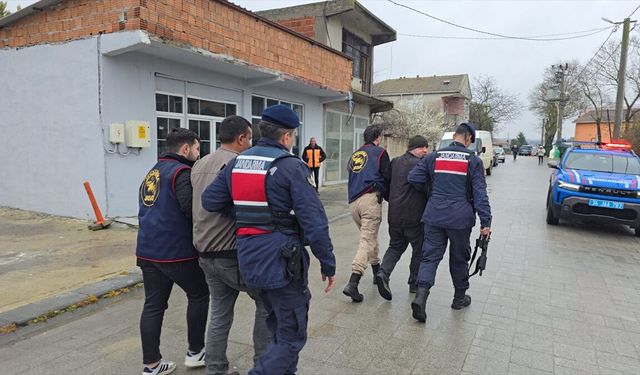 İstanbul'da piyasaya sürülmek üzere hazırlanan 306 kilogram at eti ele geçirildi