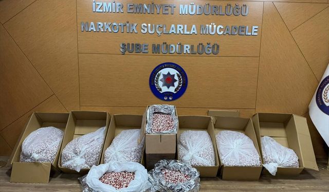 İzmir'de 356 bin uyuşturucu hap ele geçirildi