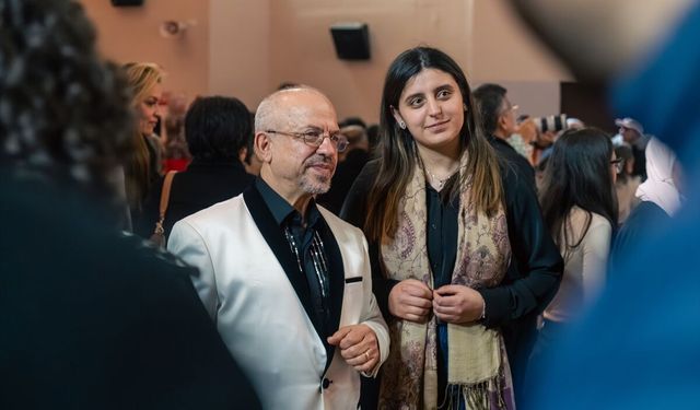 Kanun sanatçısı Göksel Baktagir, Tunus'ta müzikseverlerle buluştu