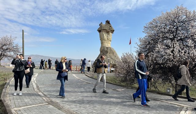 Kapadokya'da turistik merkezler bayram tatilinde 57 bin 988 ziyaretçiyi ağırladı