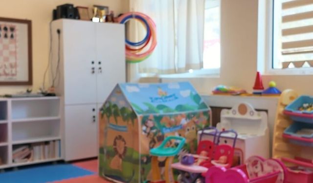 Kastamonu'da anaokulu öğrencilerinin esnafla bayramlaşmasının videosu ilgi gördü