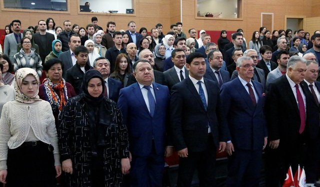 Kırgızistan'da 18 Mart Şehitleri Anma Günü ve Çanakkale Deniz Zaferi'nin 111. yılı kutlandı