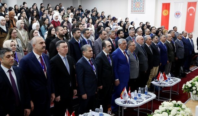 Kırgızistan'da 'Avrasya Tarih, Dil ve Kültür Araştırmaları Sempozyumu' başladı