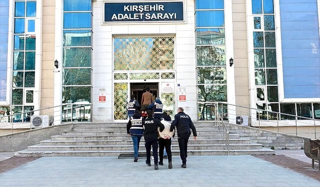 Kırşehir merkezli dolandırıcılık operasyonunda yakalanan 3 zanlı tutuklandı