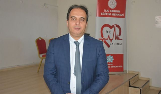 Konya'da fizik öğretmeninin geliştirdiği 'damar bulucu' sağlık çalışanlarının işini kolaylaştıracak