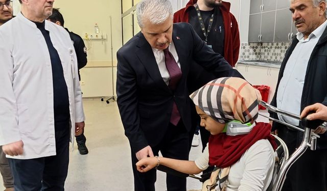 Konya'da öğrenci servisi ile belediye otobüsü çarpıştı, 26 kişi yaralandı