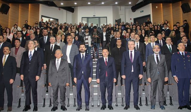 Kültür ve Turizm Bakan Yardımcısı Mumcu, Kayseri'de '62. Kütüphane Haftası' programında konuştu: