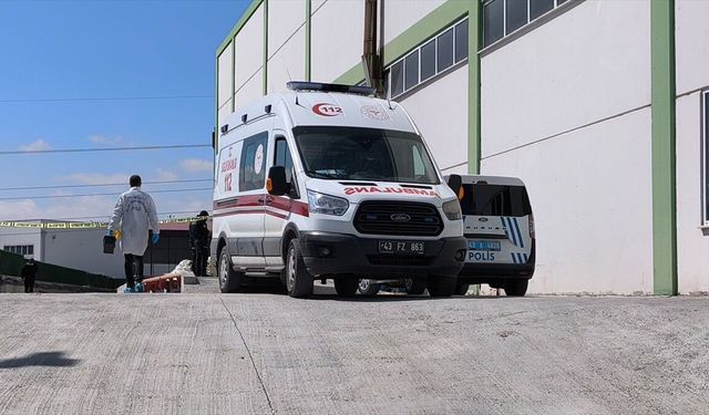 Kütahya'da geri dönüşüm tesisindeki havuza düşen işçi öldü