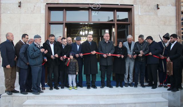 Kütahya'da Sultan Alaaddin Camisi ibadete açıldı