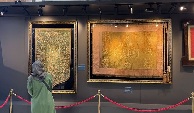 Malatya'da 'Kutsal Emanetler ve Vakıf Eserleri Sergisi' açıldı