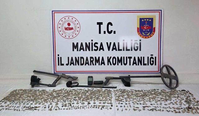 Manisa'da 2 bin 580 sikke ele geçirildi