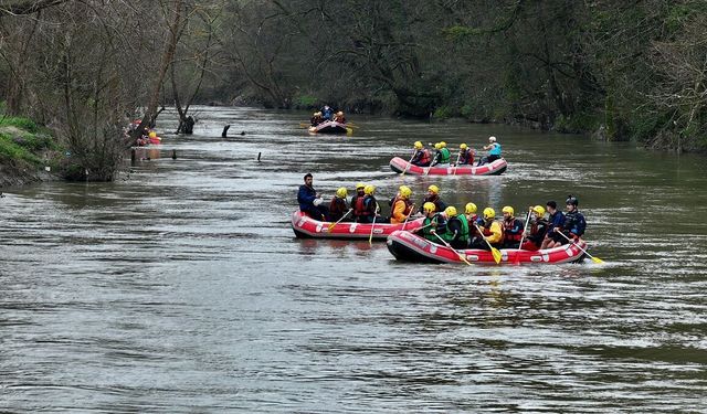 Melen Çayı'nda rafting sezonu açıldı