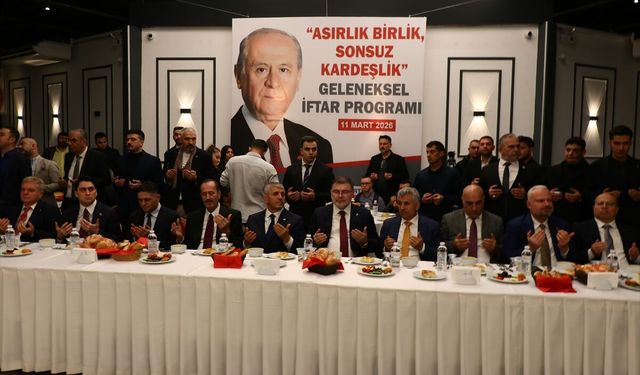 MHP Genel Sekreter Yardımcısı Osmanağaoğlu, partisinin İzmir'deki iftar programında konuştu:
