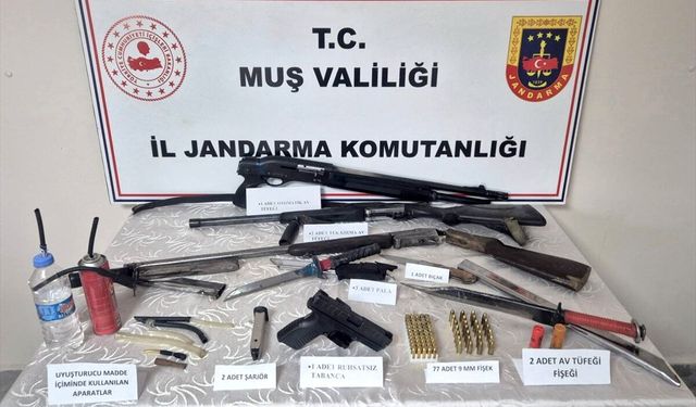 Muş'ta silah ve uyuşturucu operasyonunda 2 şüpheli yakalandı