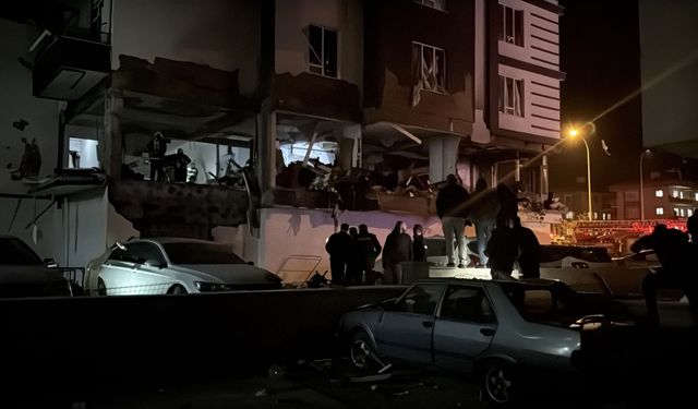 Niğde'de bir apartmandaki doğal gaz patlamasında 12 kişi yaralandı