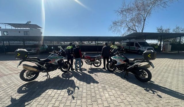 Osmaniye'de motosikletleriyle yarış yapan ve bu anları sosyal medyada paylaşanlara ceza kesildi