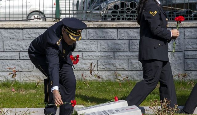Sakarya ve çevre illerde Çanakkale Deniz Zaferi'nin 111. yılı dolayısıyla törenler düzenlendi