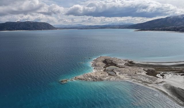 Salda'nın su seviyesi yükseldi, kuruyan Akgöl ve Yarışlı gölleri yeniden su tuttu