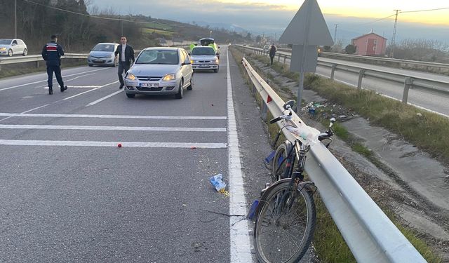 Samsun'da otomobilin çarptığı bisikletin sürücüsü hayatını kaybetti